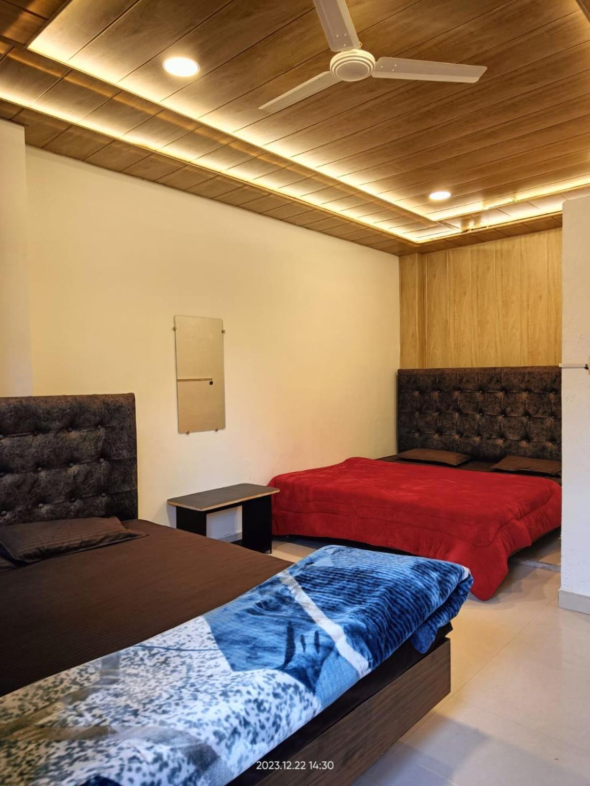 Pallav Guest House Удджайн Екстер'єр фото