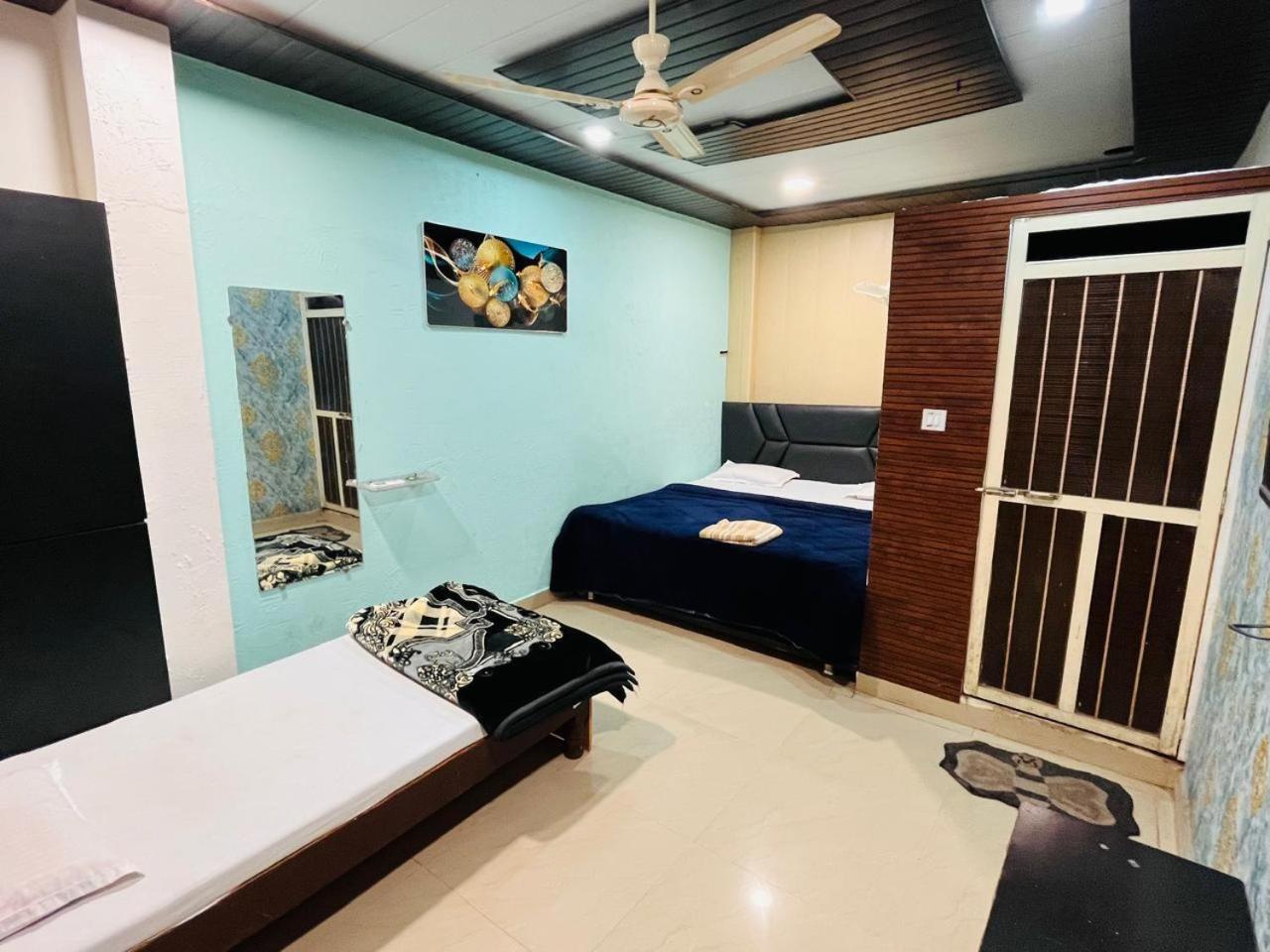 Pallav Guest House Удджайн Екстер'єр фото