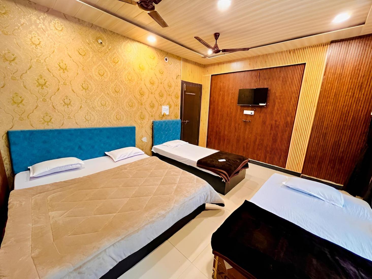 Pallav Guest House Удджайн Екстер'єр фото